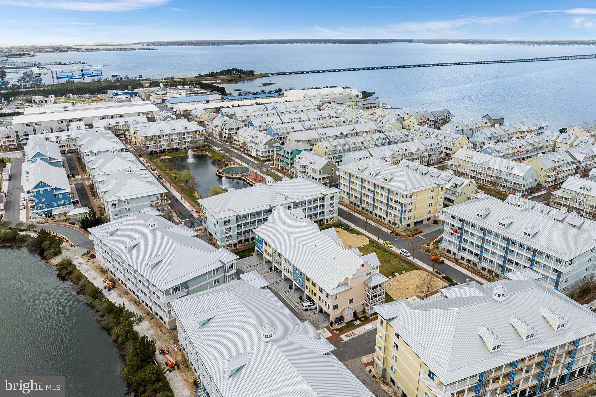 SUNSET ISLAND - Residential