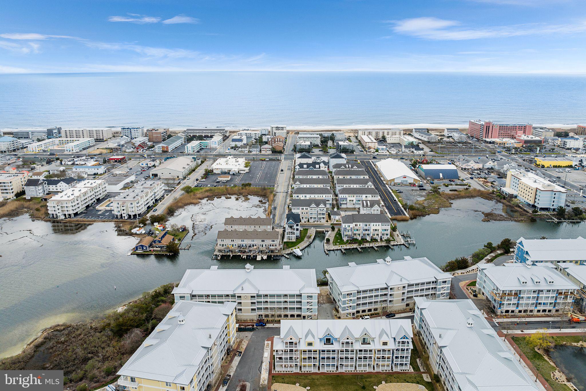 SUNSET ISLAND - Residential