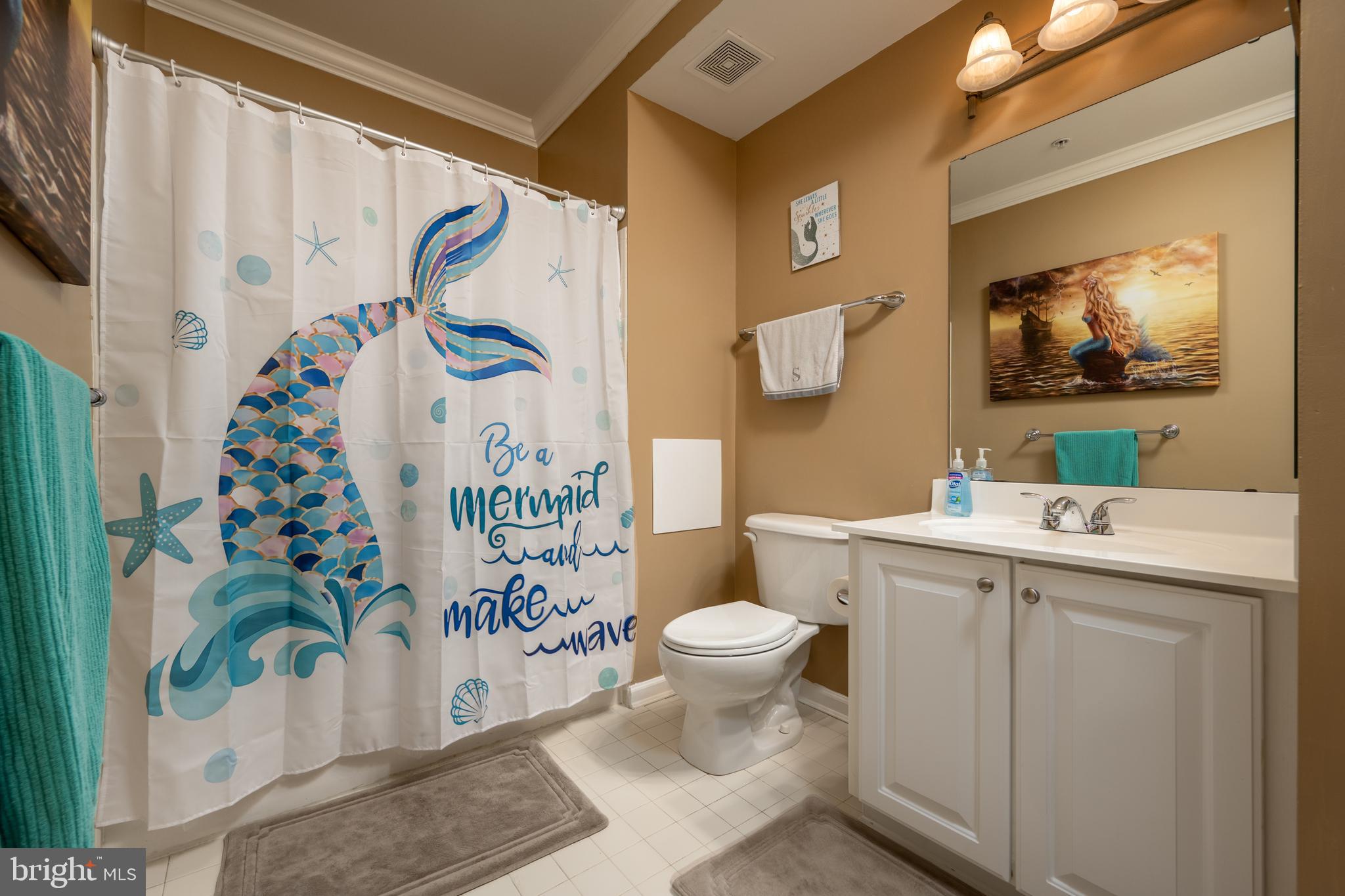 SUNSET ISLAND - Residential