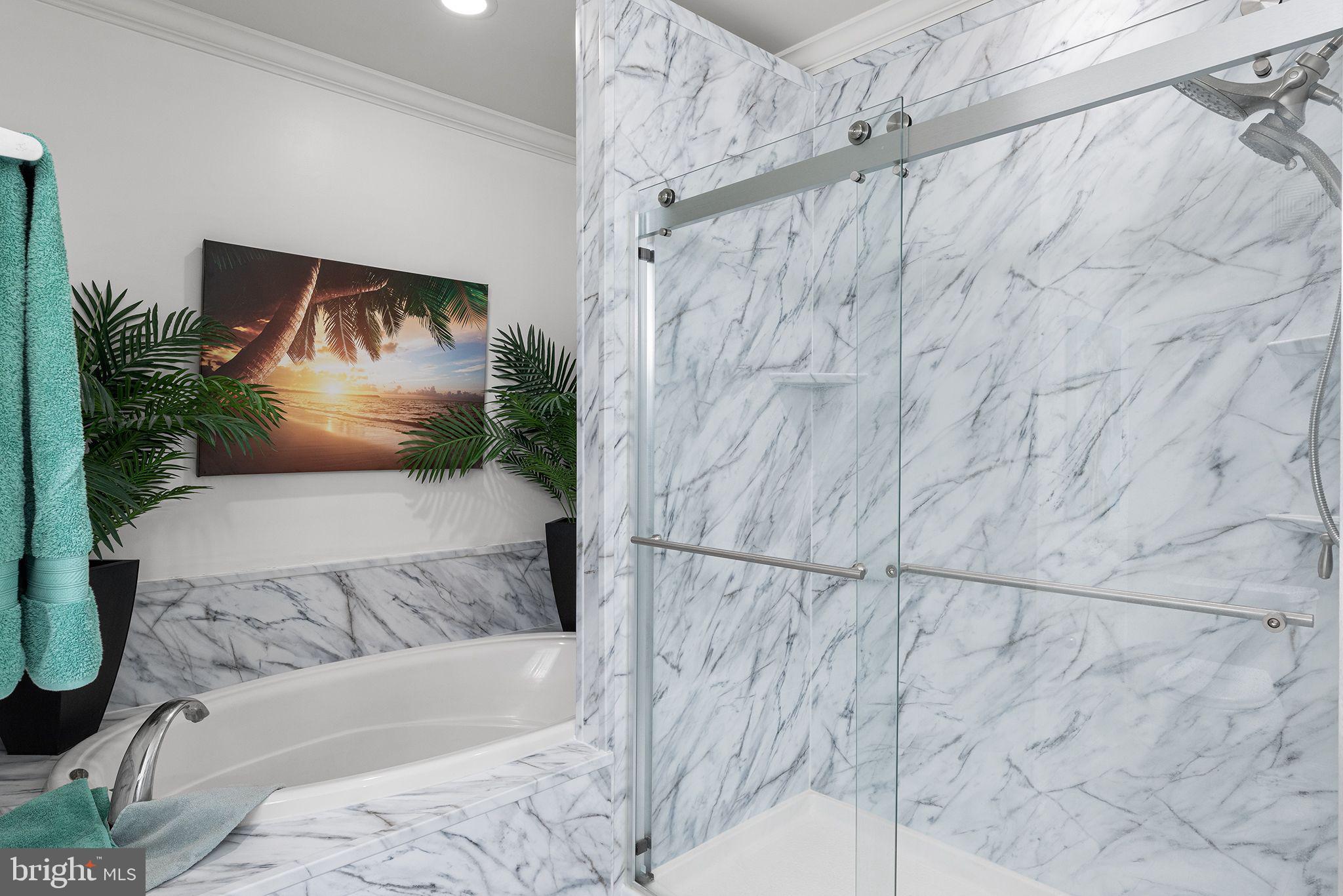 SUNSET ISLAND - Residential