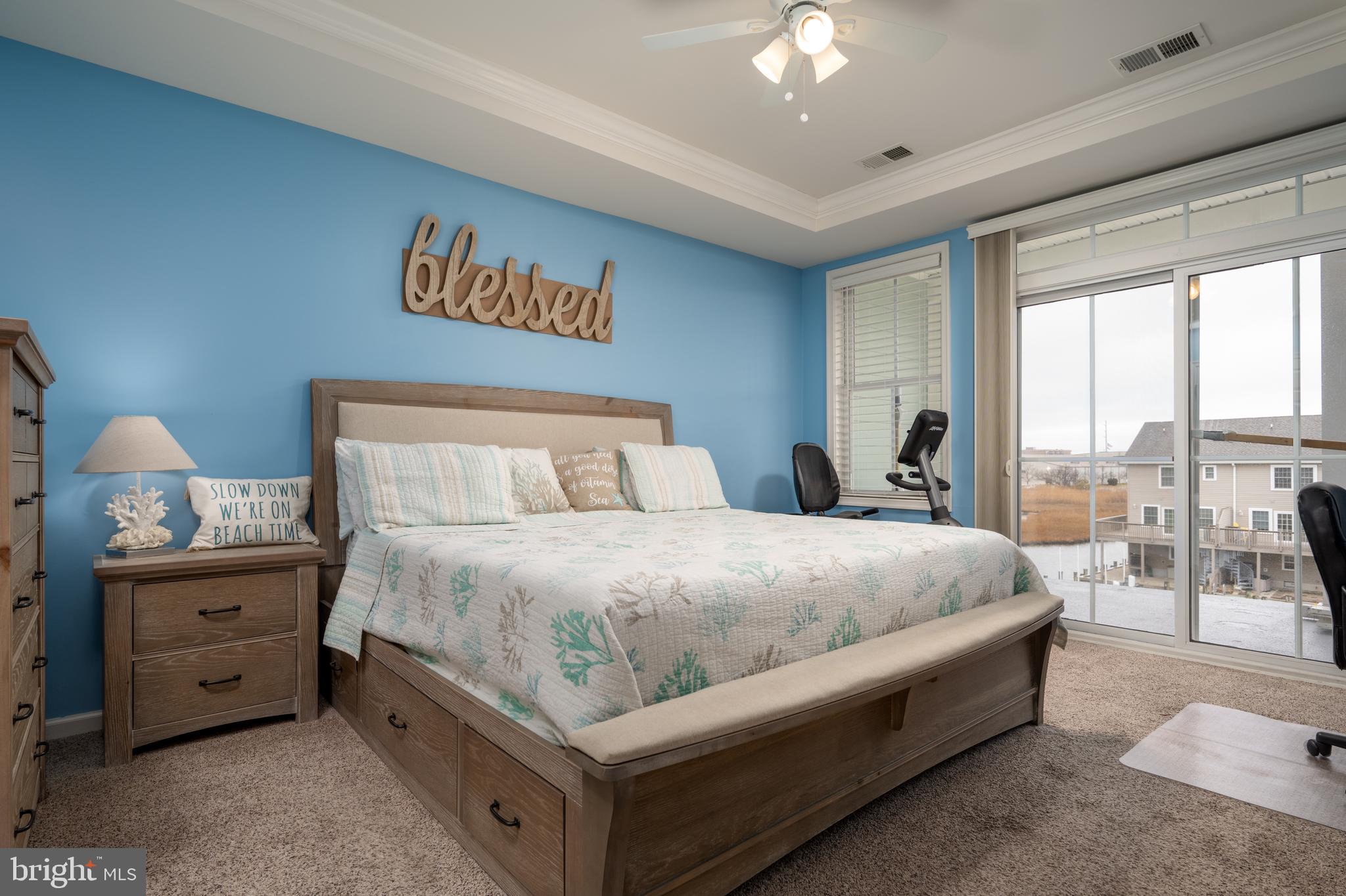 SUNSET ISLAND - Residential