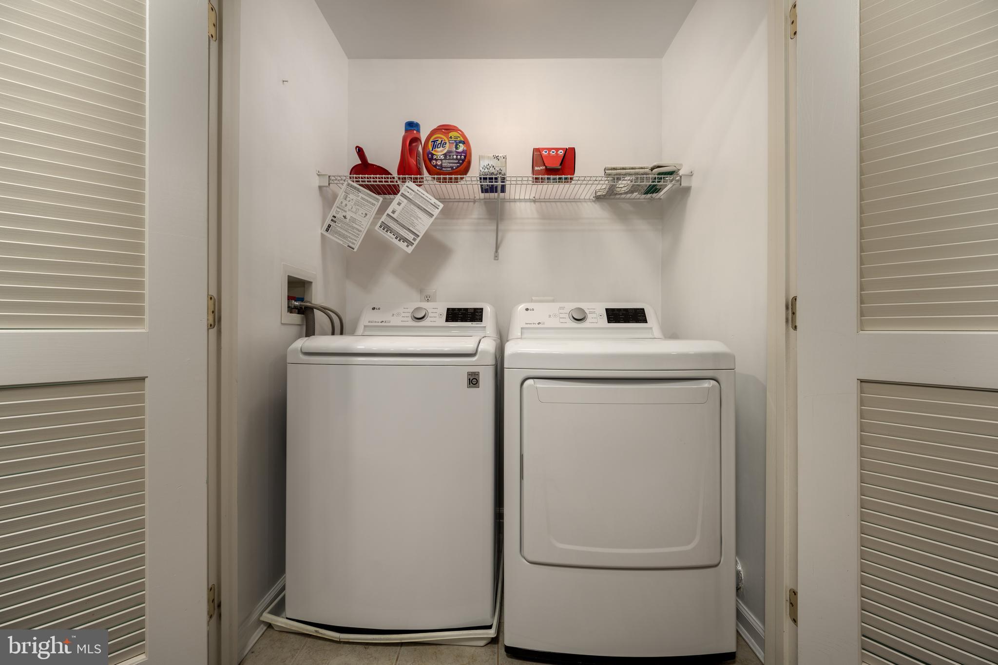 SUNSET ISLAND - Residential