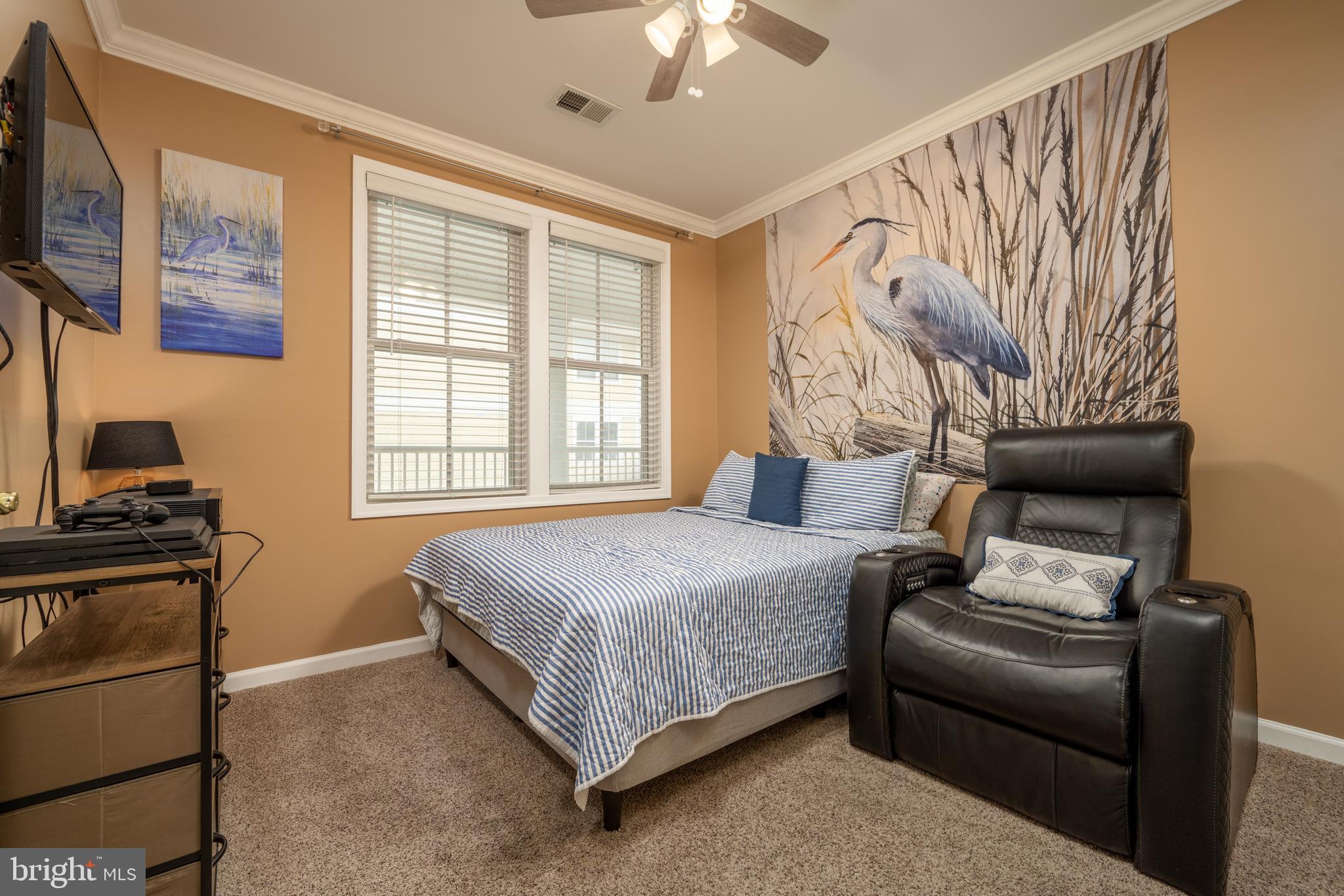 SUNSET ISLAND - Residential