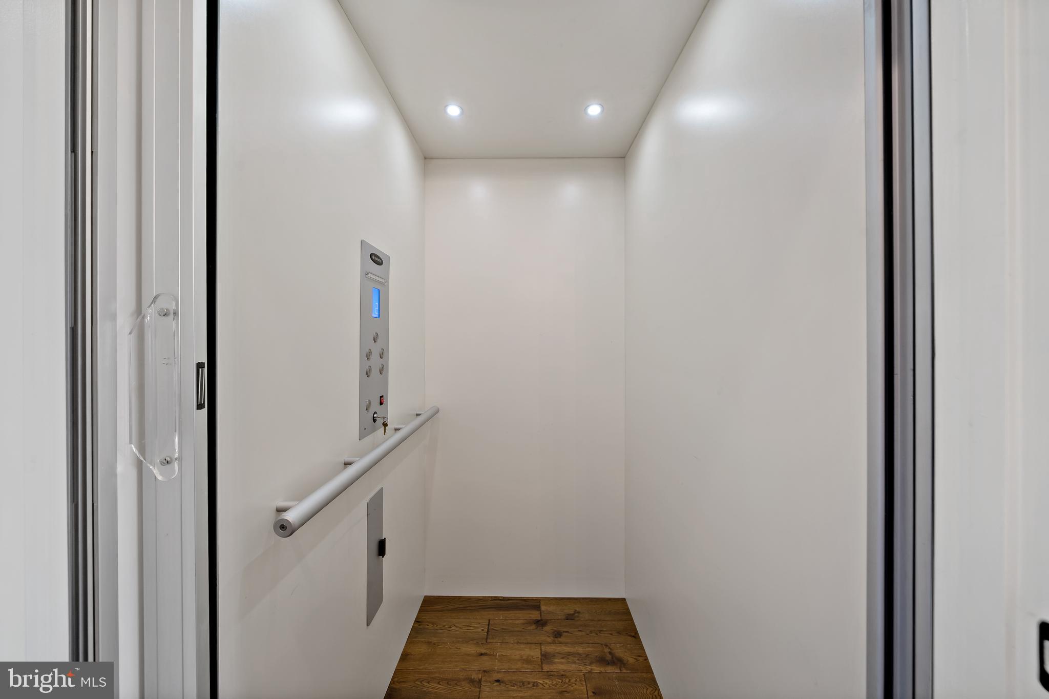 MANAYUNK - Residential