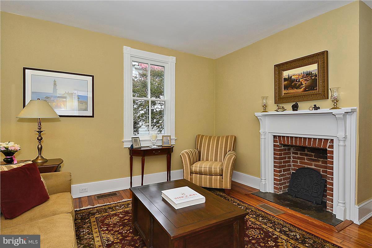 TOWN OF LEESBURG - Residential