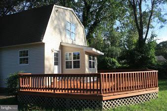 UPPER MAGOTHY BEACH - Residential