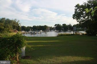 UPPER MAGOTHY BEACH - Residential