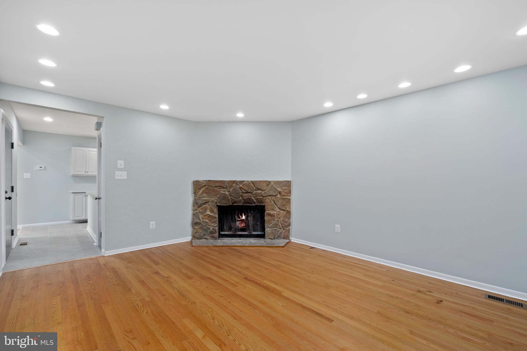 NEWPORT ESTATES - Residential