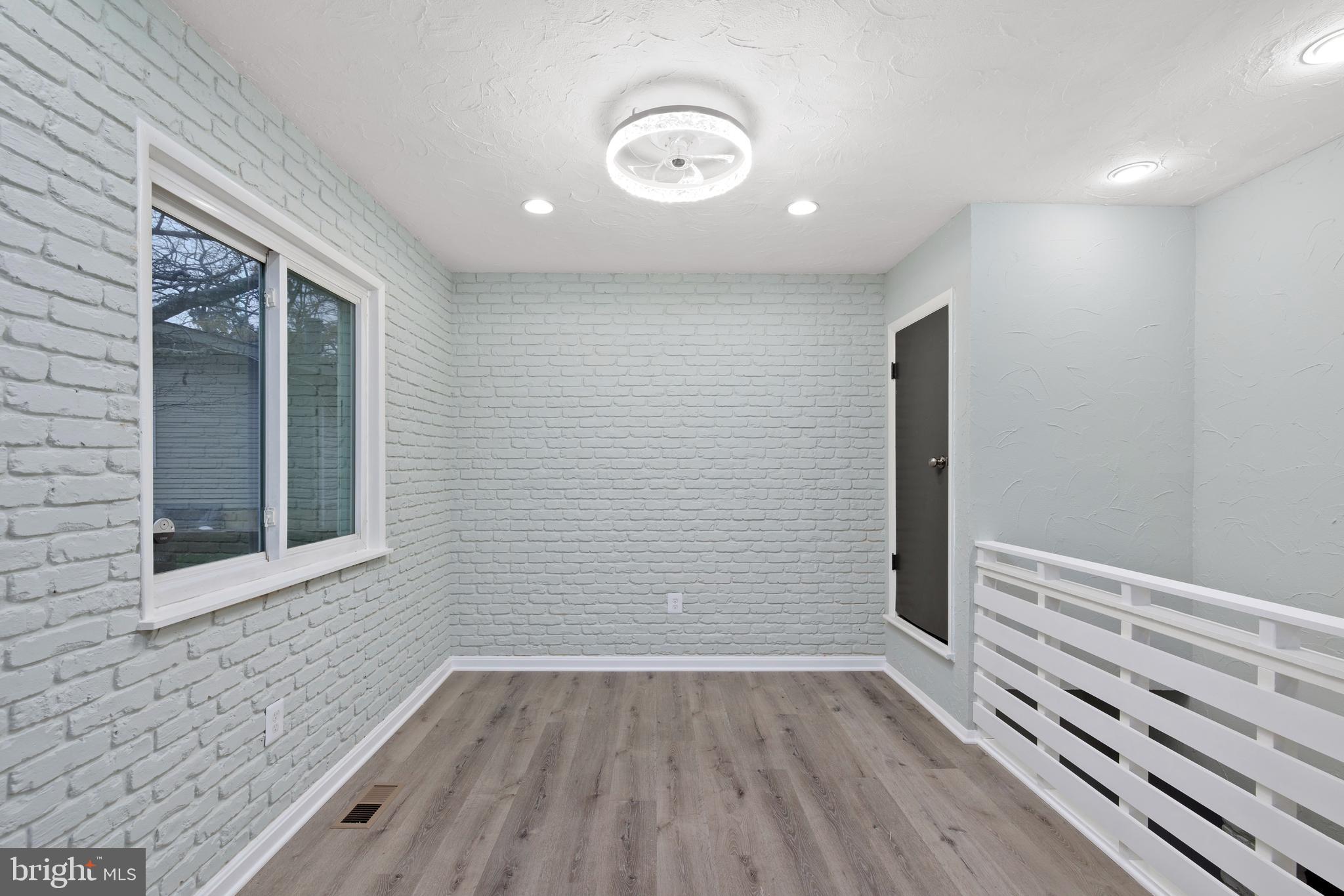 NEWPORT ESTATES - Residential