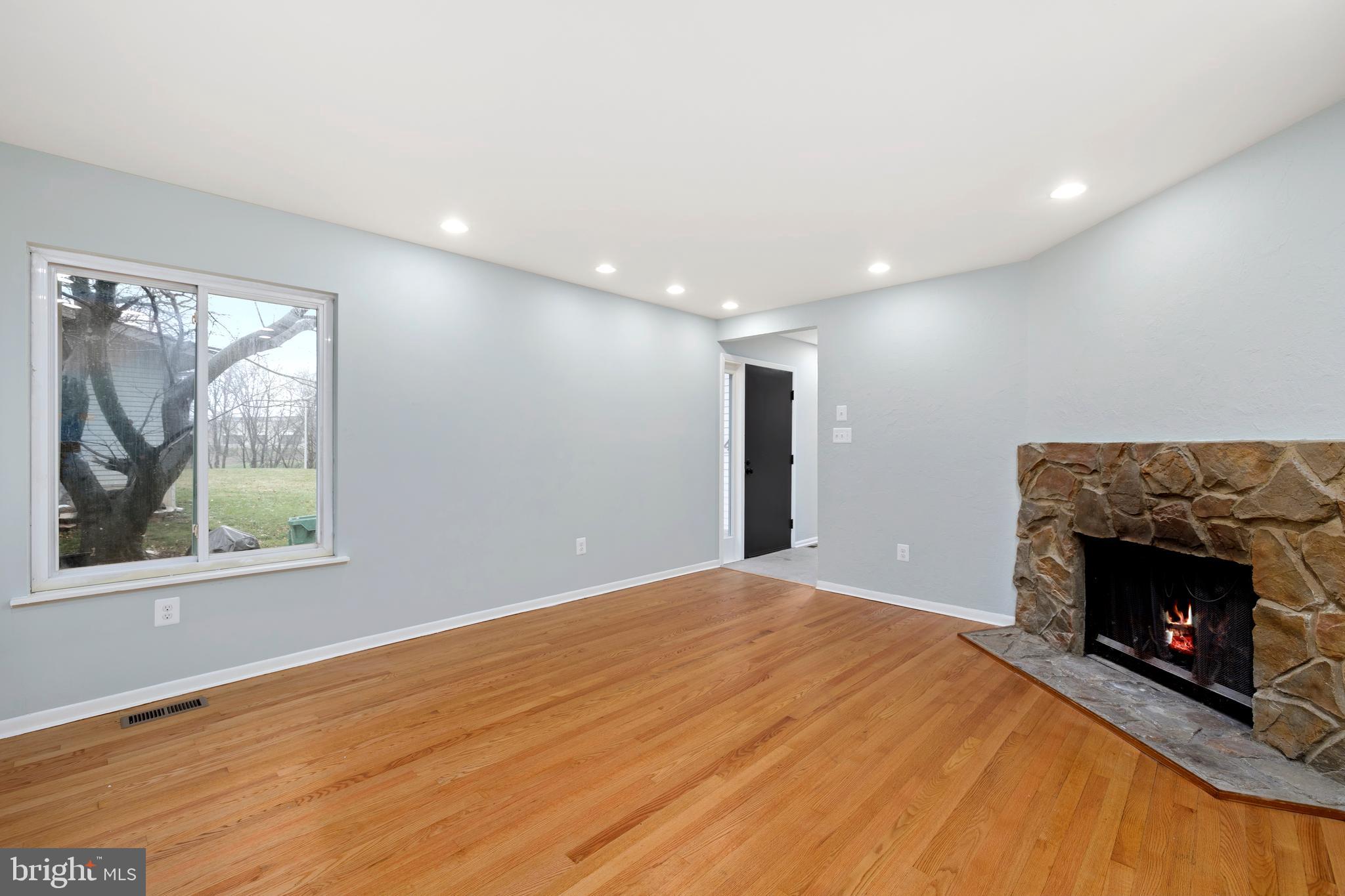 NEWPORT ESTATES - Residential