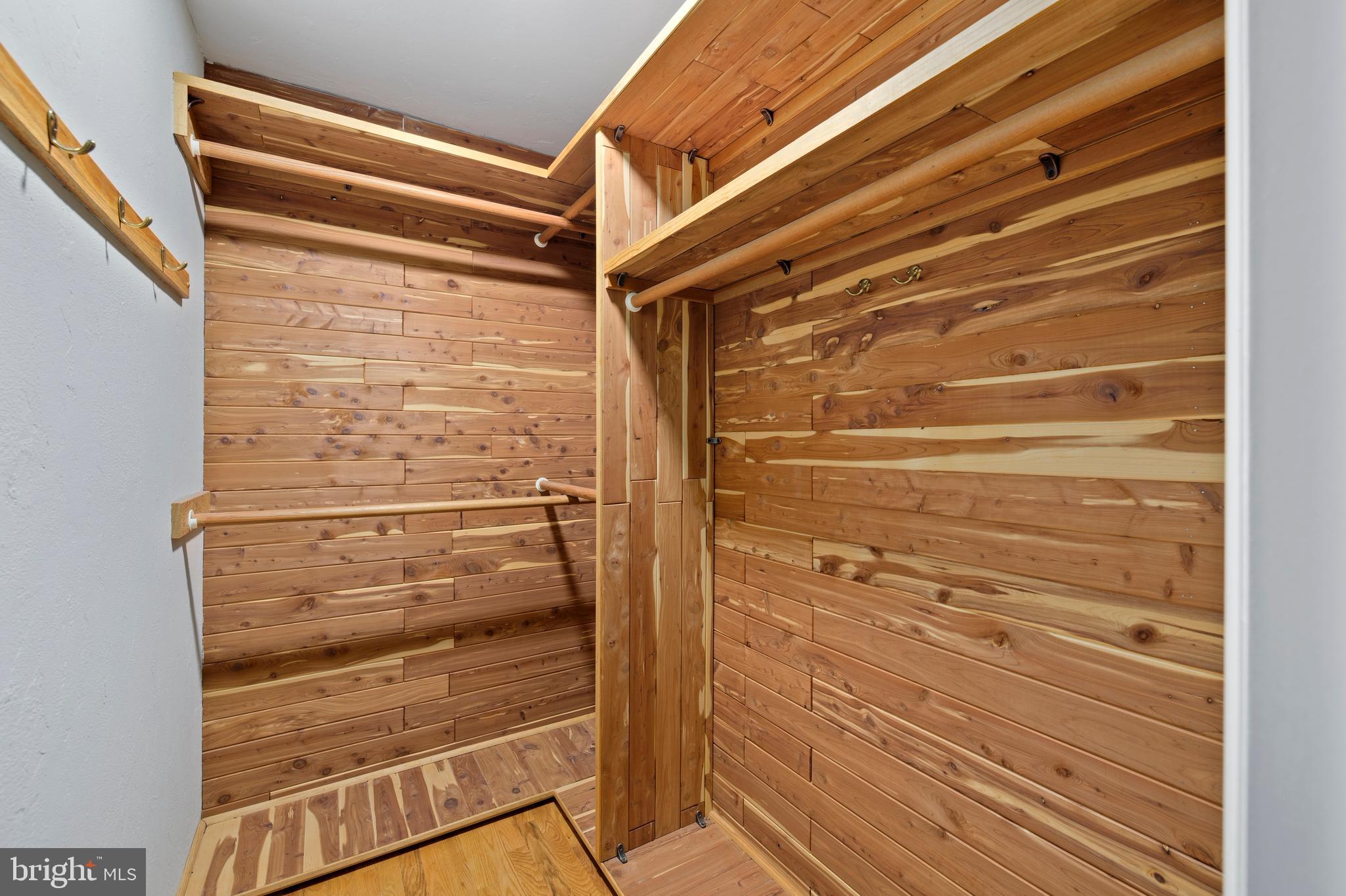 NEWPORT ESTATES - Residential