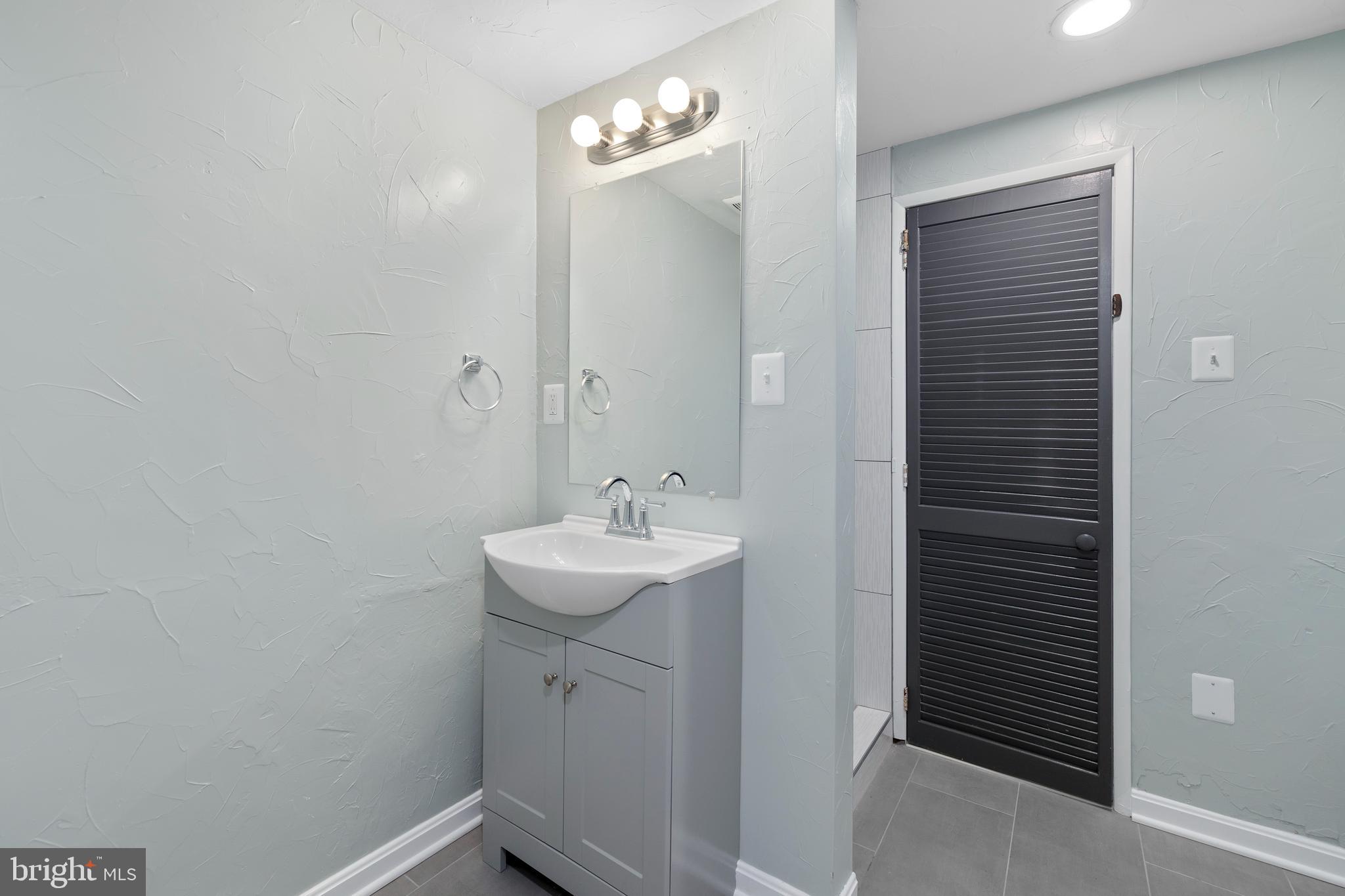 NEWPORT ESTATES - Residential