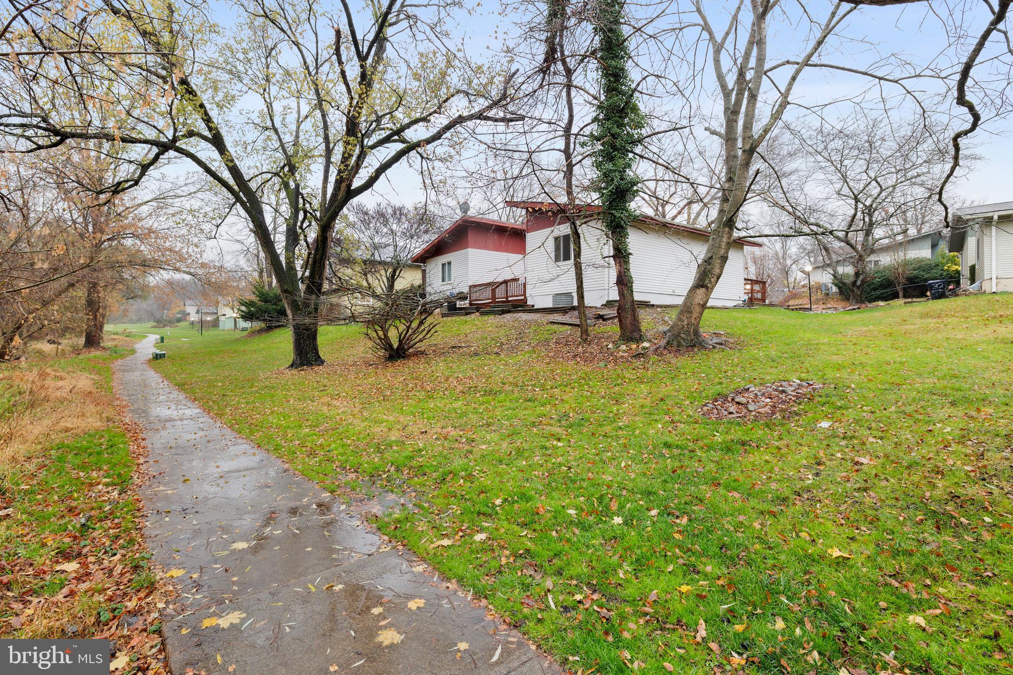 NEWPORT ESTATES - Residential