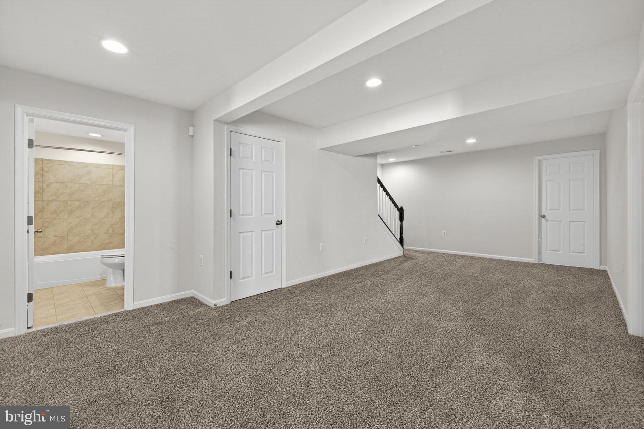 SHENANDOAH SPRINGS - Residential