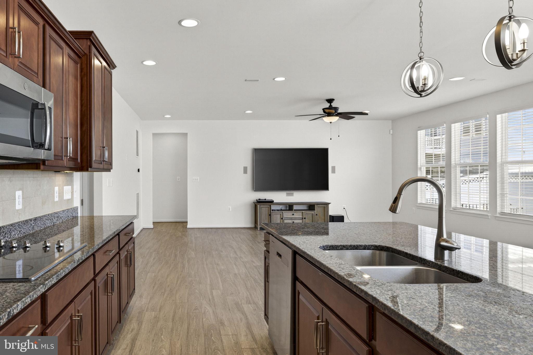 SHENANDOAH SPRINGS - Residential