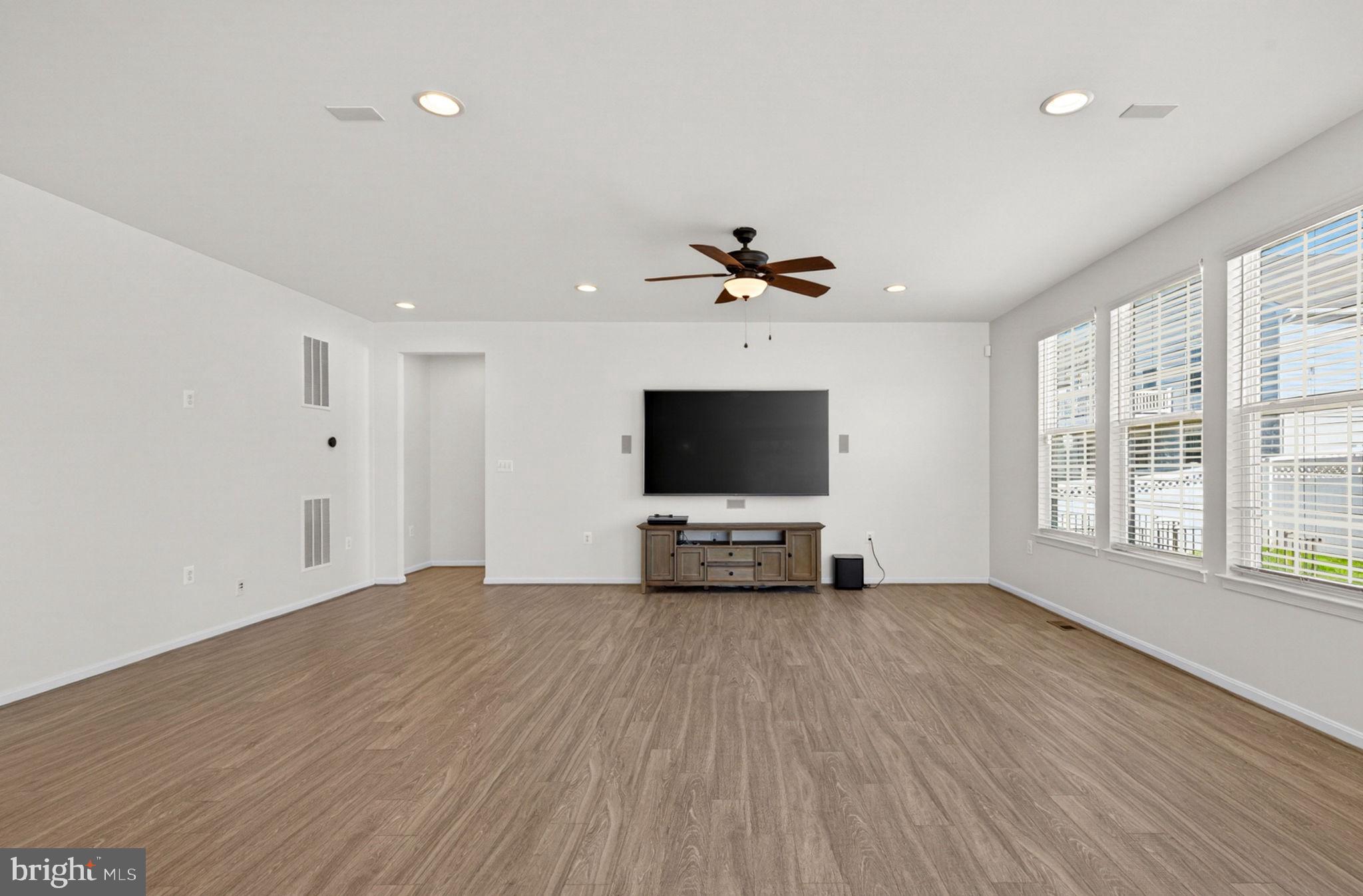 SHENANDOAH SPRINGS - Residential