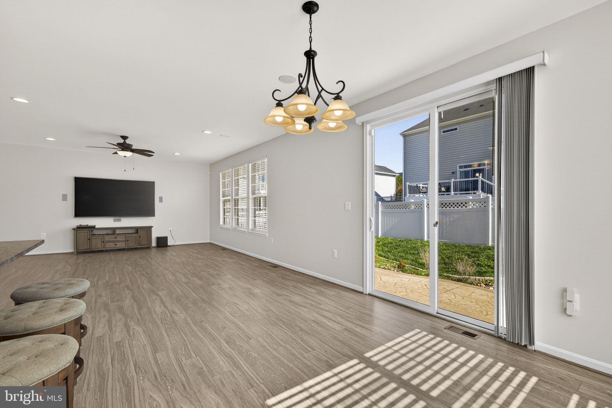 SHENANDOAH SPRINGS - Residential