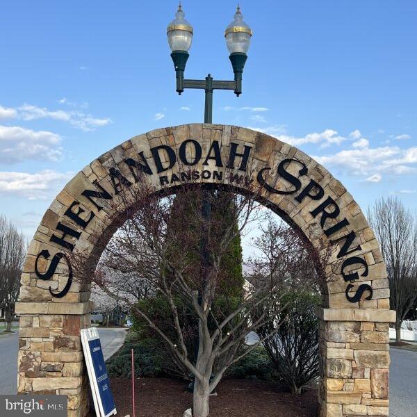 SHENANDOAH SPRINGS - Residential