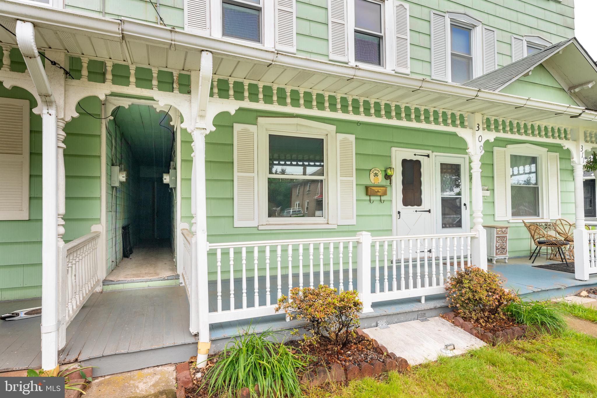 309 N 5TH AVENUE