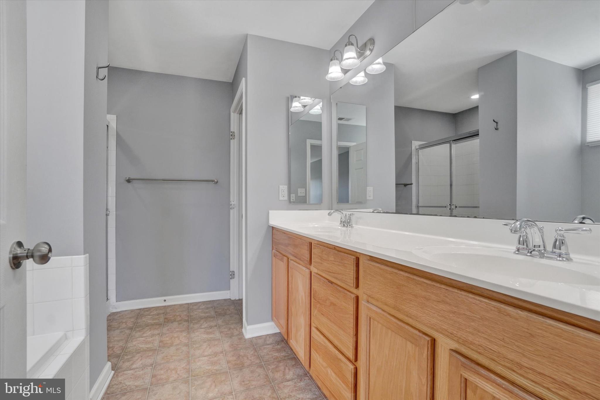 SHERWOOD FOREST II - Residential