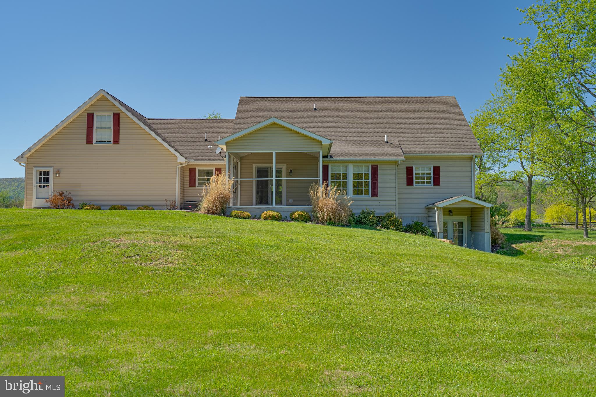 CORNERSTONE - Residential