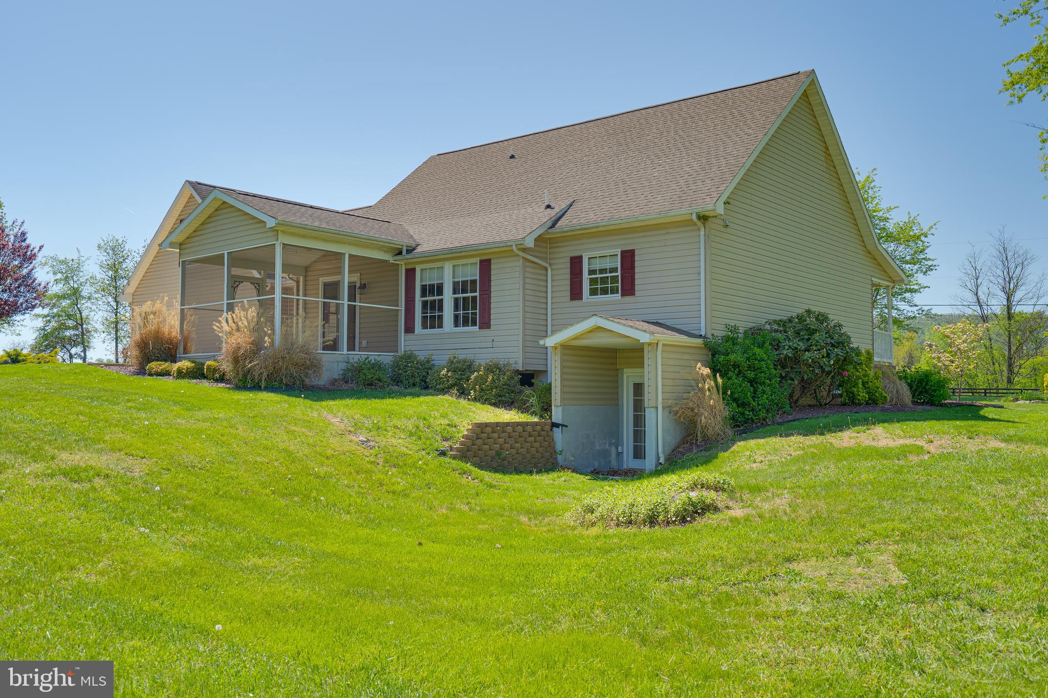 CORNERSTONE - Residential