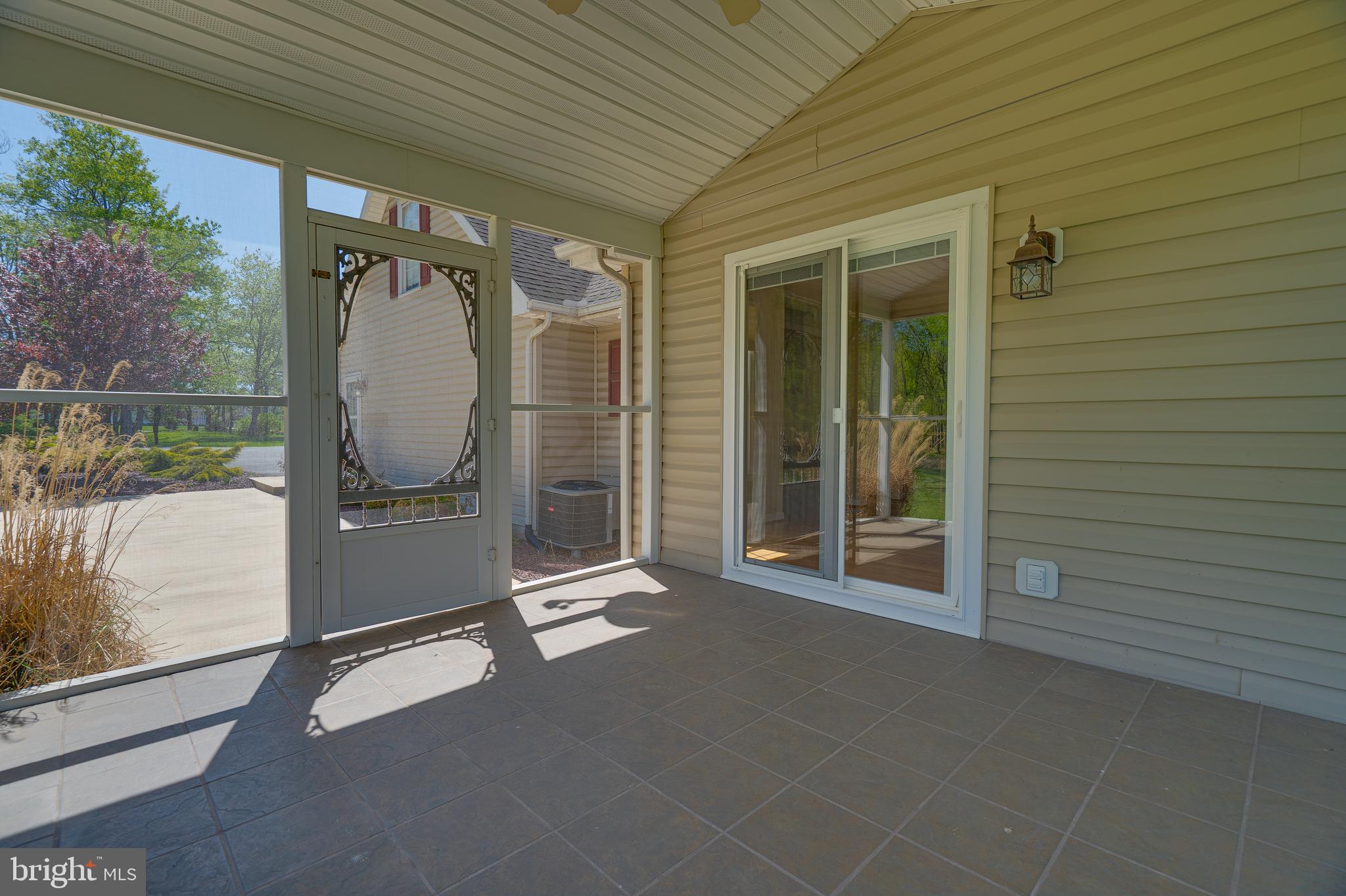 CORNERSTONE - Residential