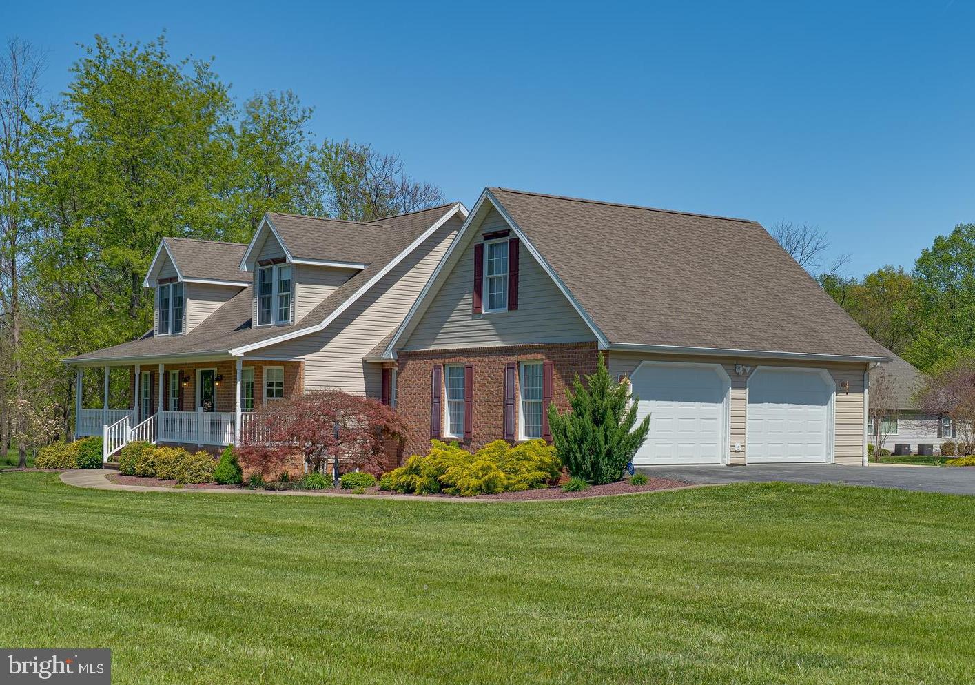 CORNERSTONE - Residential