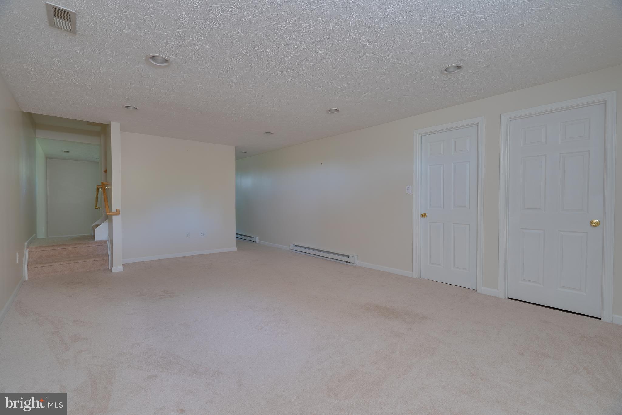 CORNERSTONE - Residential