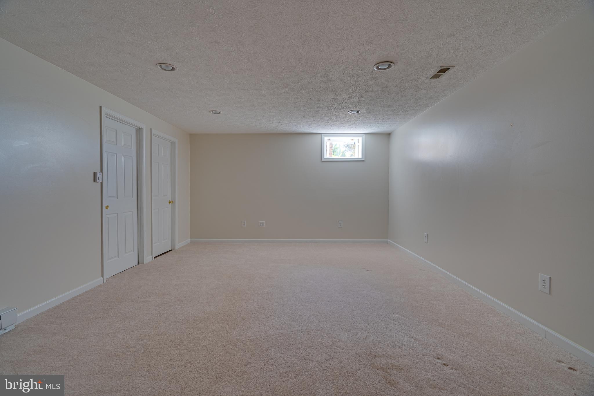 CORNERSTONE - Residential