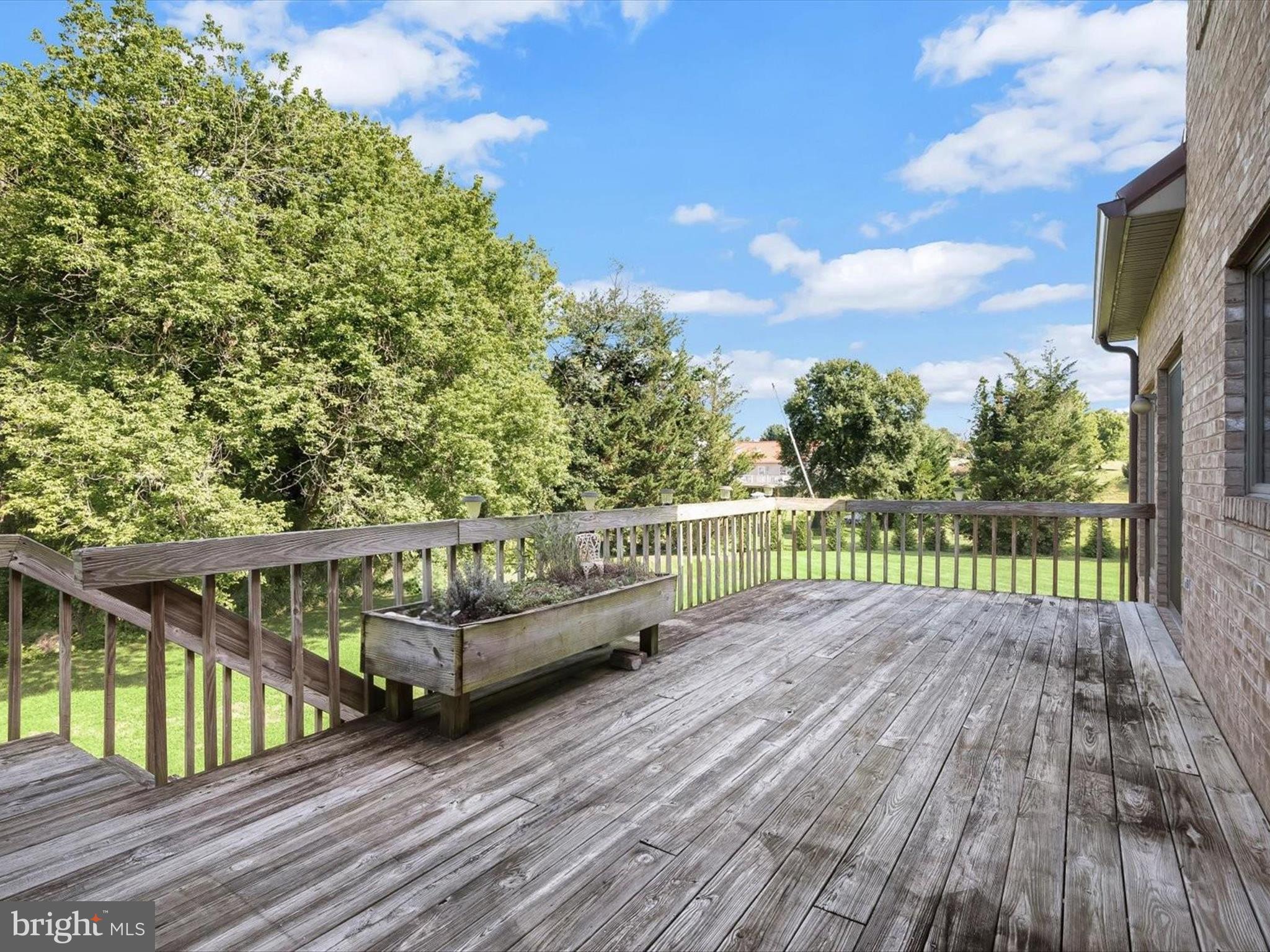 VAN LEAR MANOR - Residential