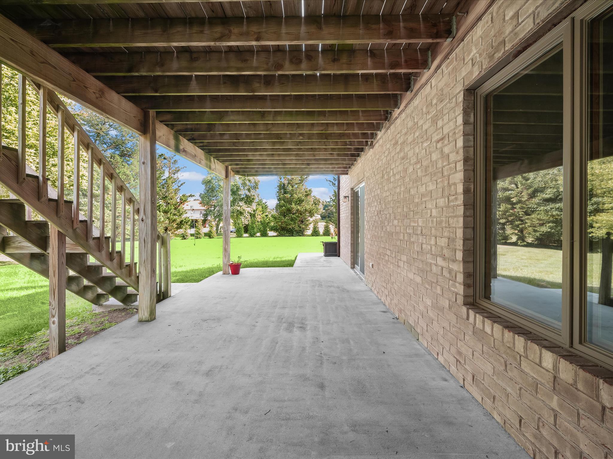 VAN LEAR MANOR - Residential