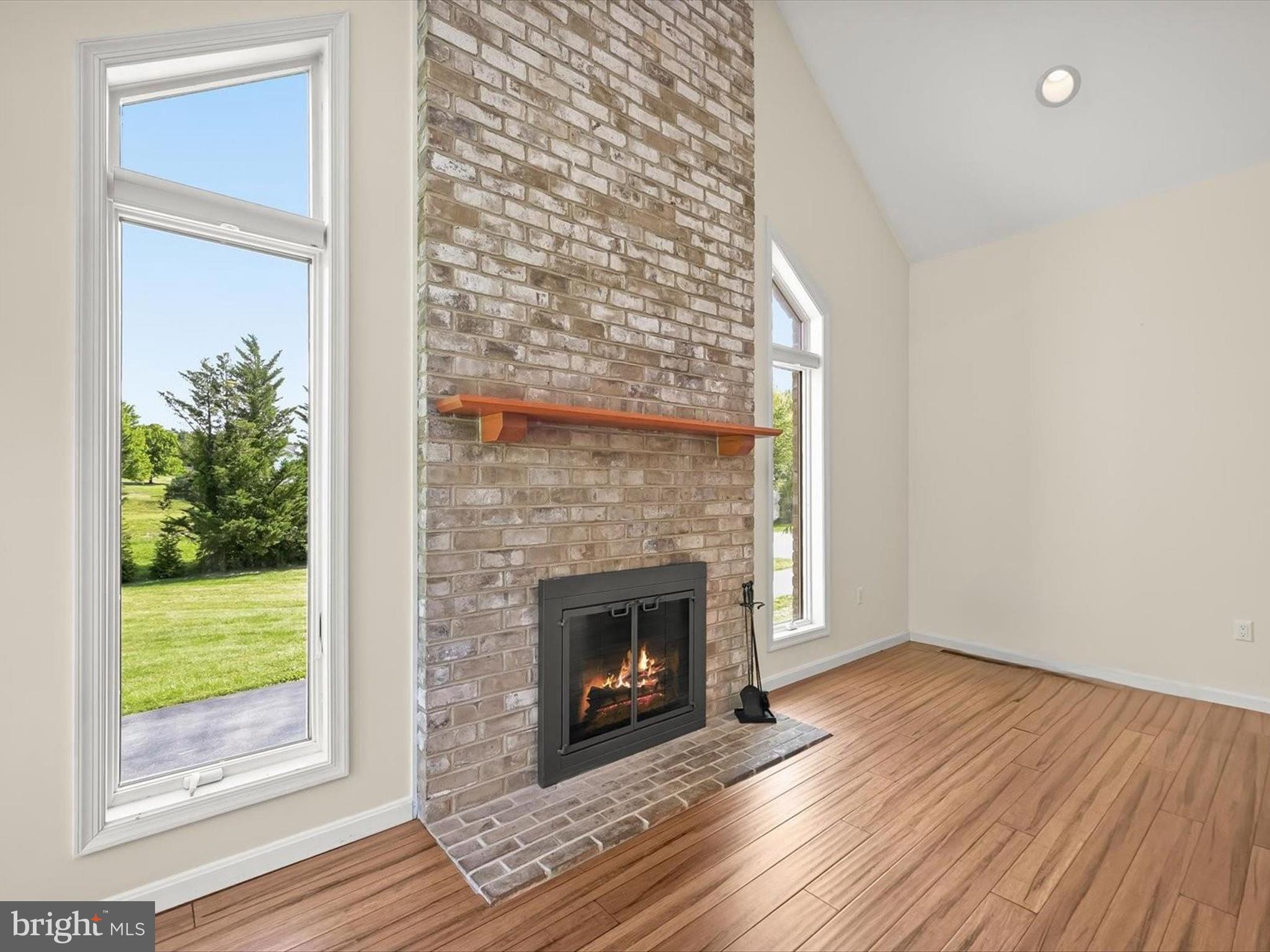 VAN LEAR MANOR - Residential