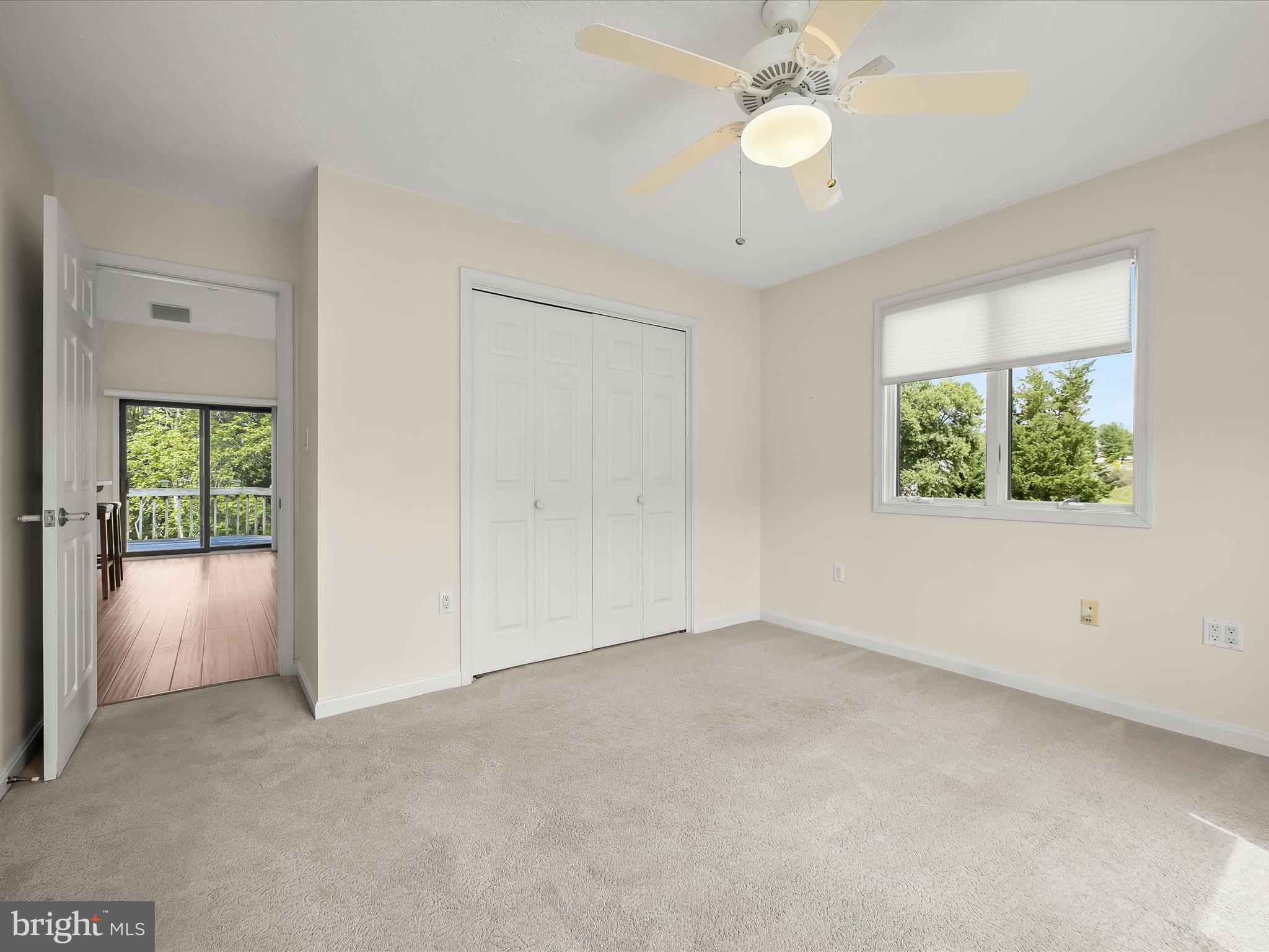 VAN LEAR MANOR - Residential