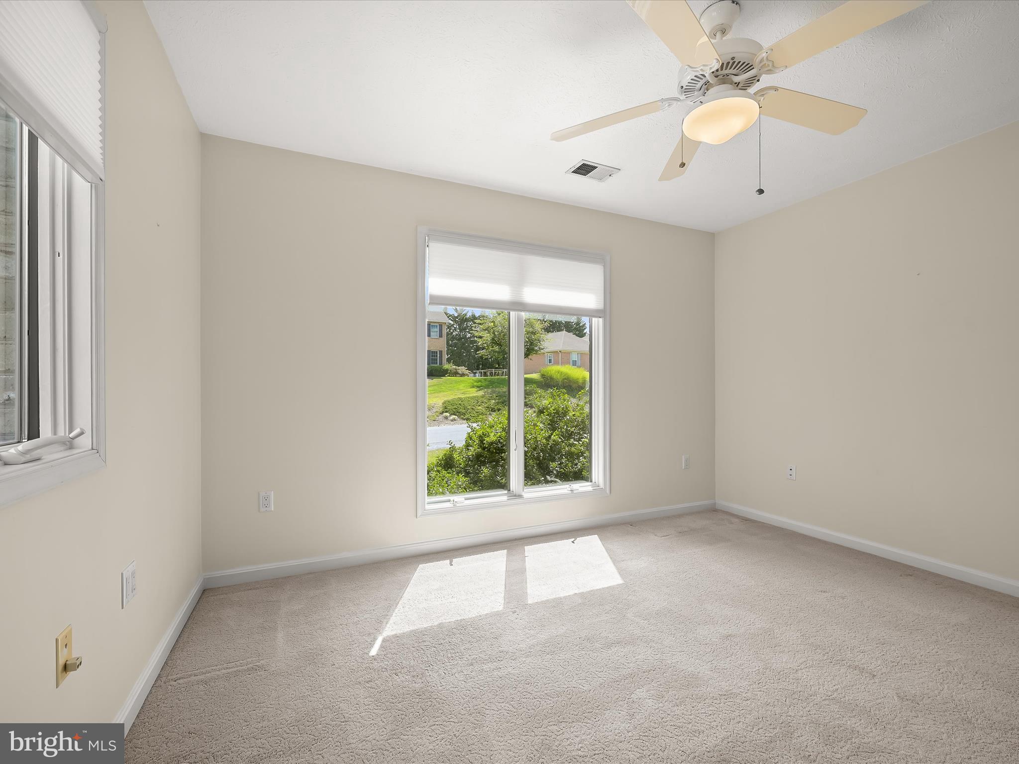 VAN LEAR MANOR - Residential