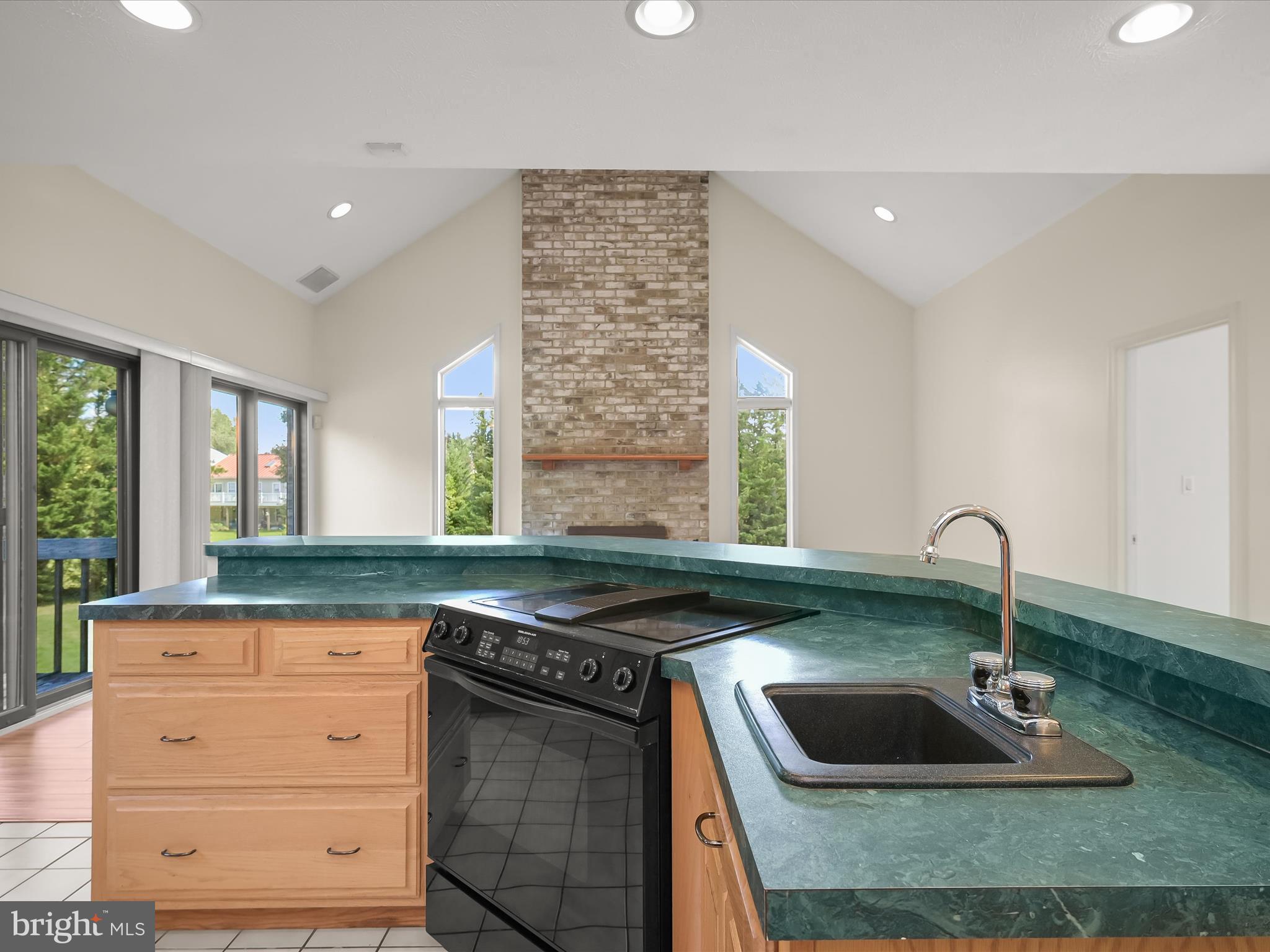 VAN LEAR MANOR - Residential