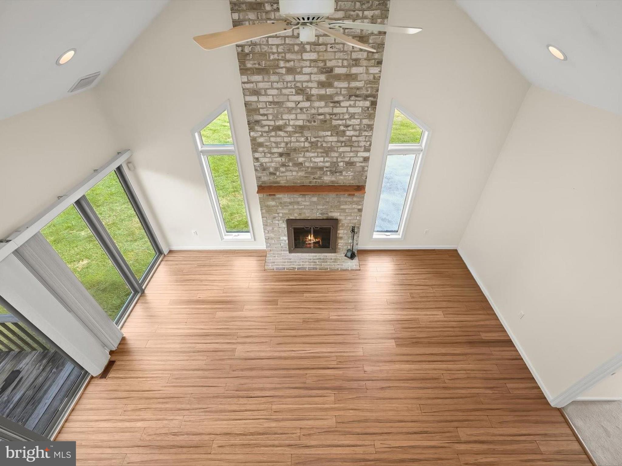 VAN LEAR MANOR - Residential