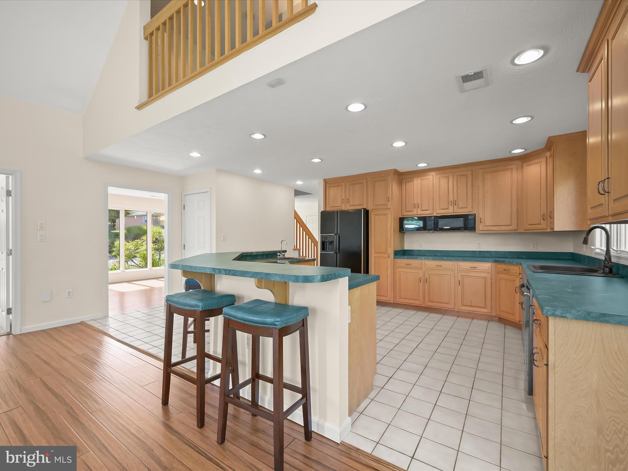 VAN LEAR MANOR - Residential