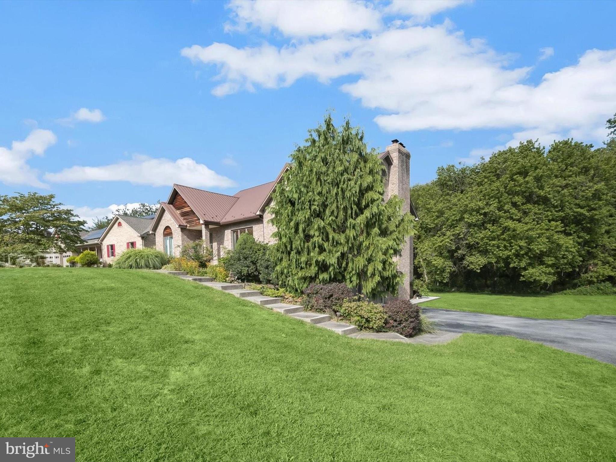 VAN LEAR MANOR - Residential