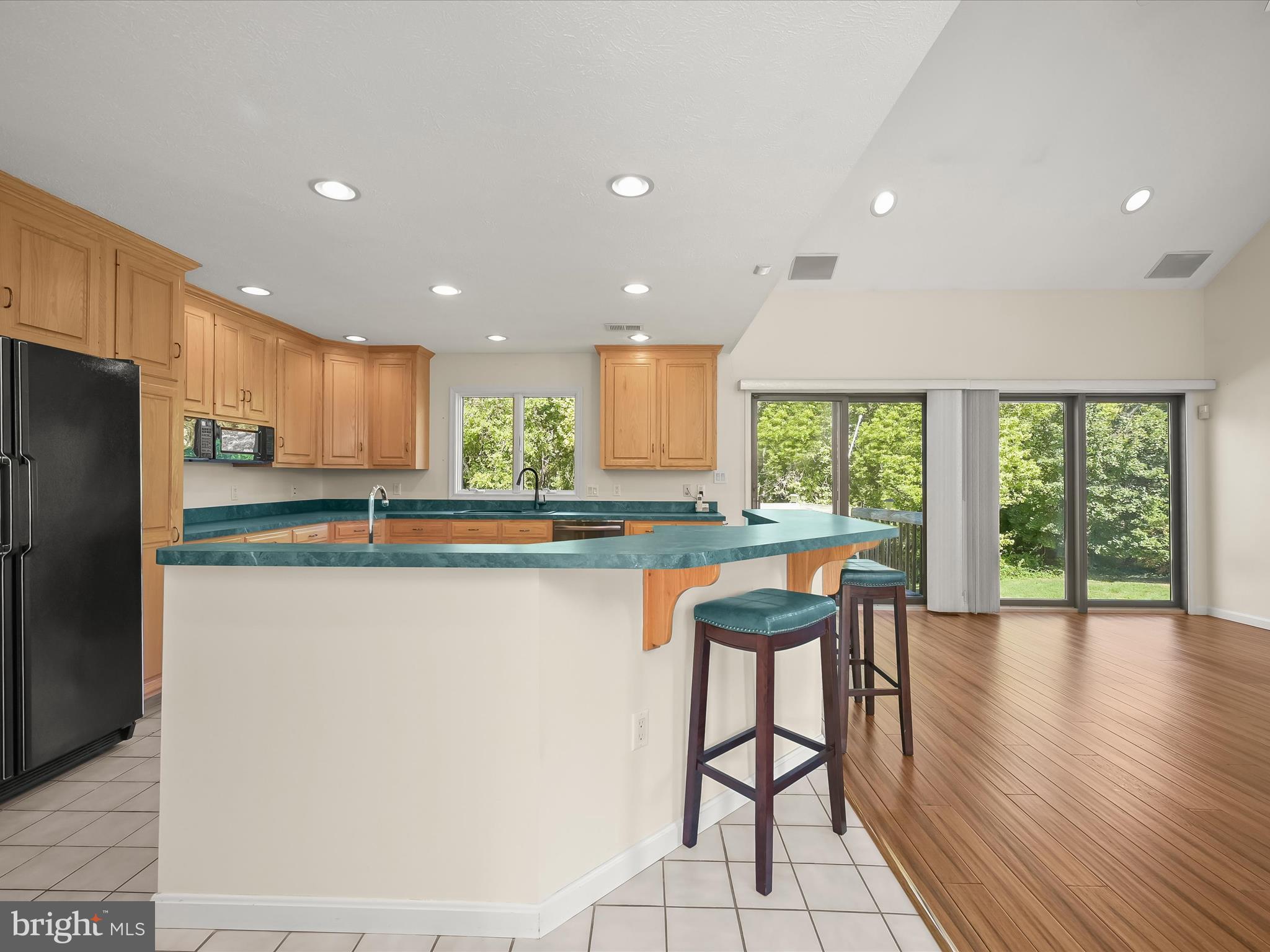 VAN LEAR MANOR - Residential