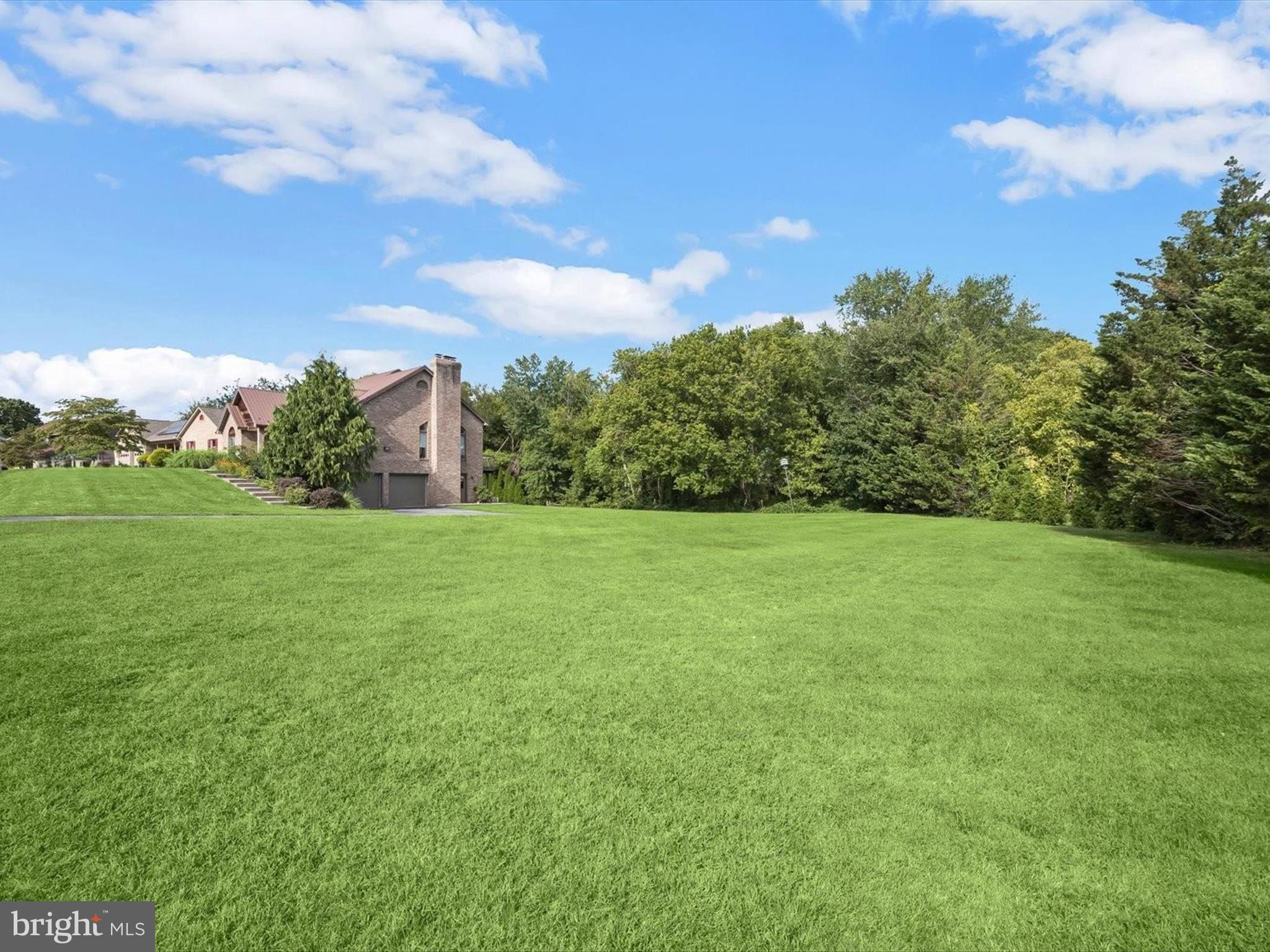 VAN LEAR MANOR - Residential