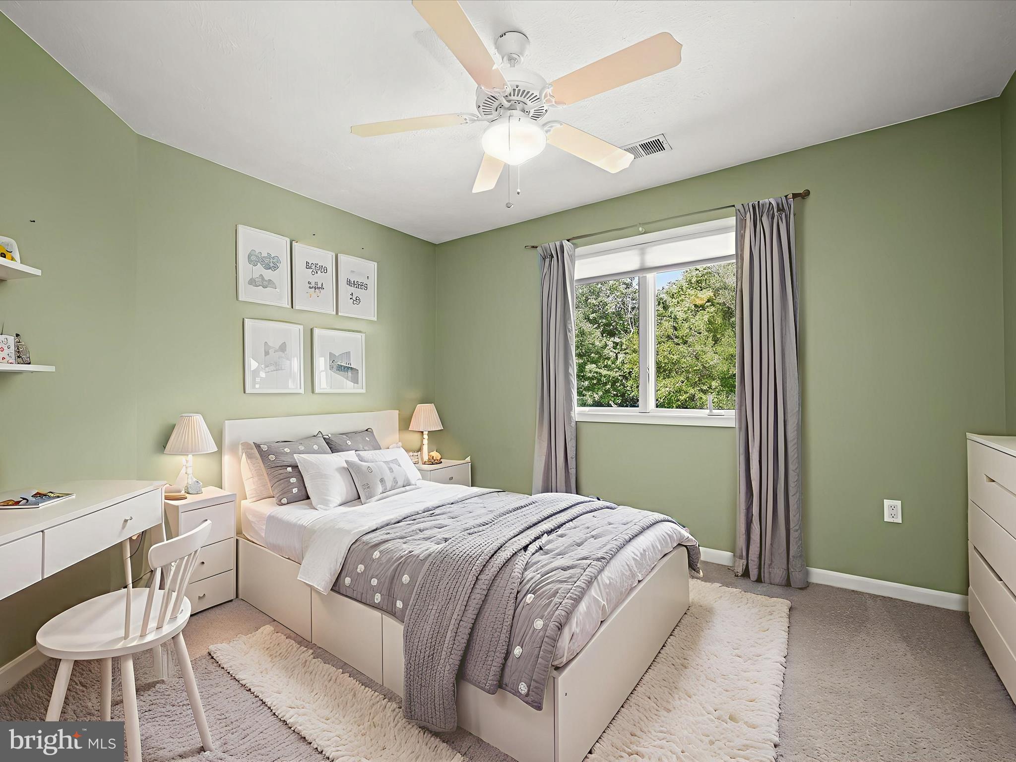 VAN LEAR MANOR - Residential