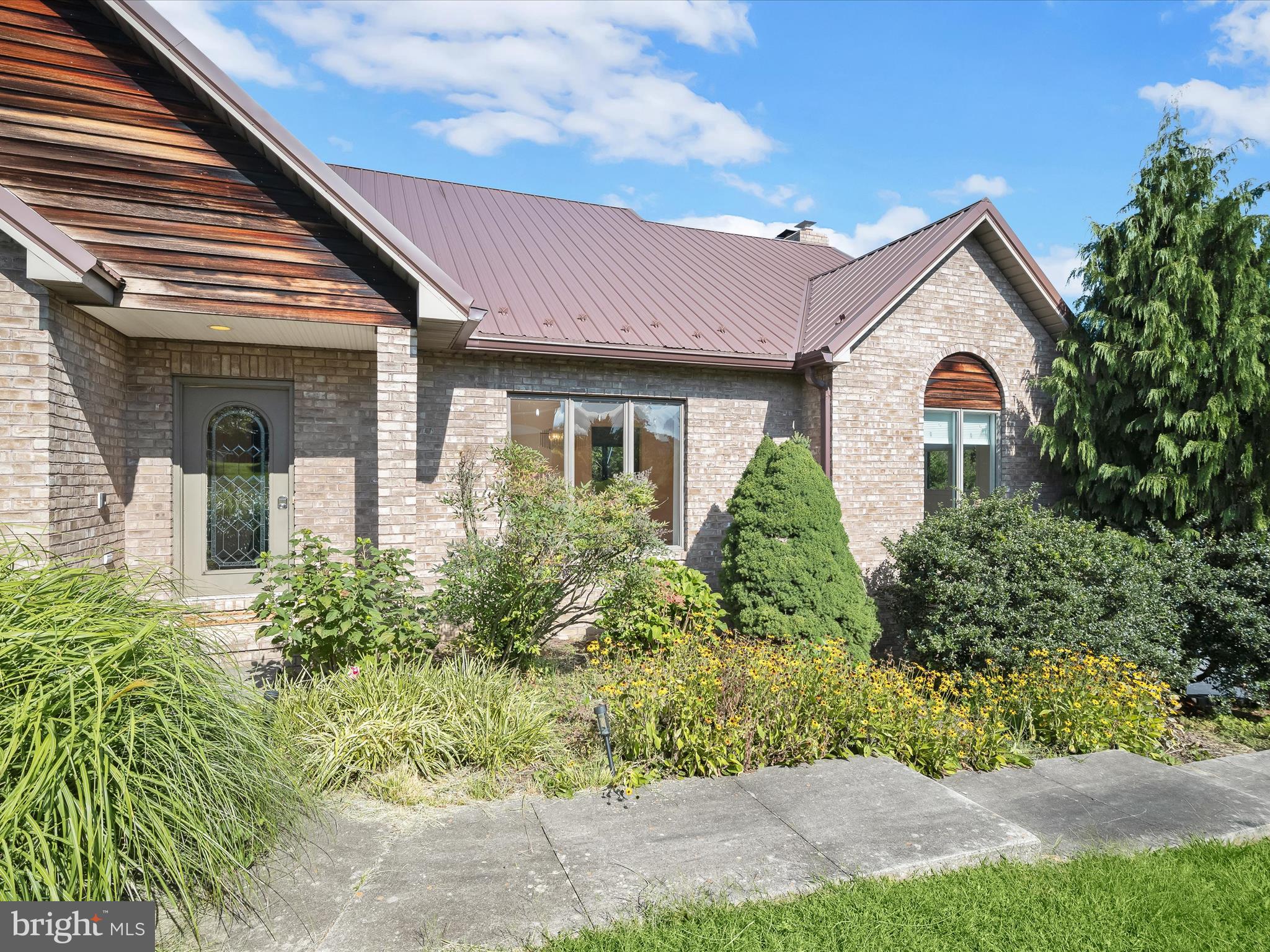 VAN LEAR MANOR - Residential