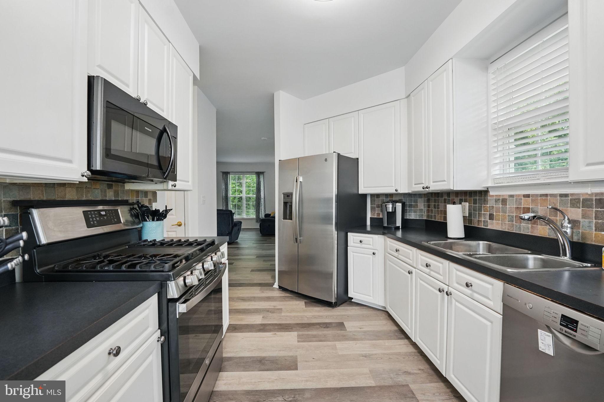 DALE CITY - Residential