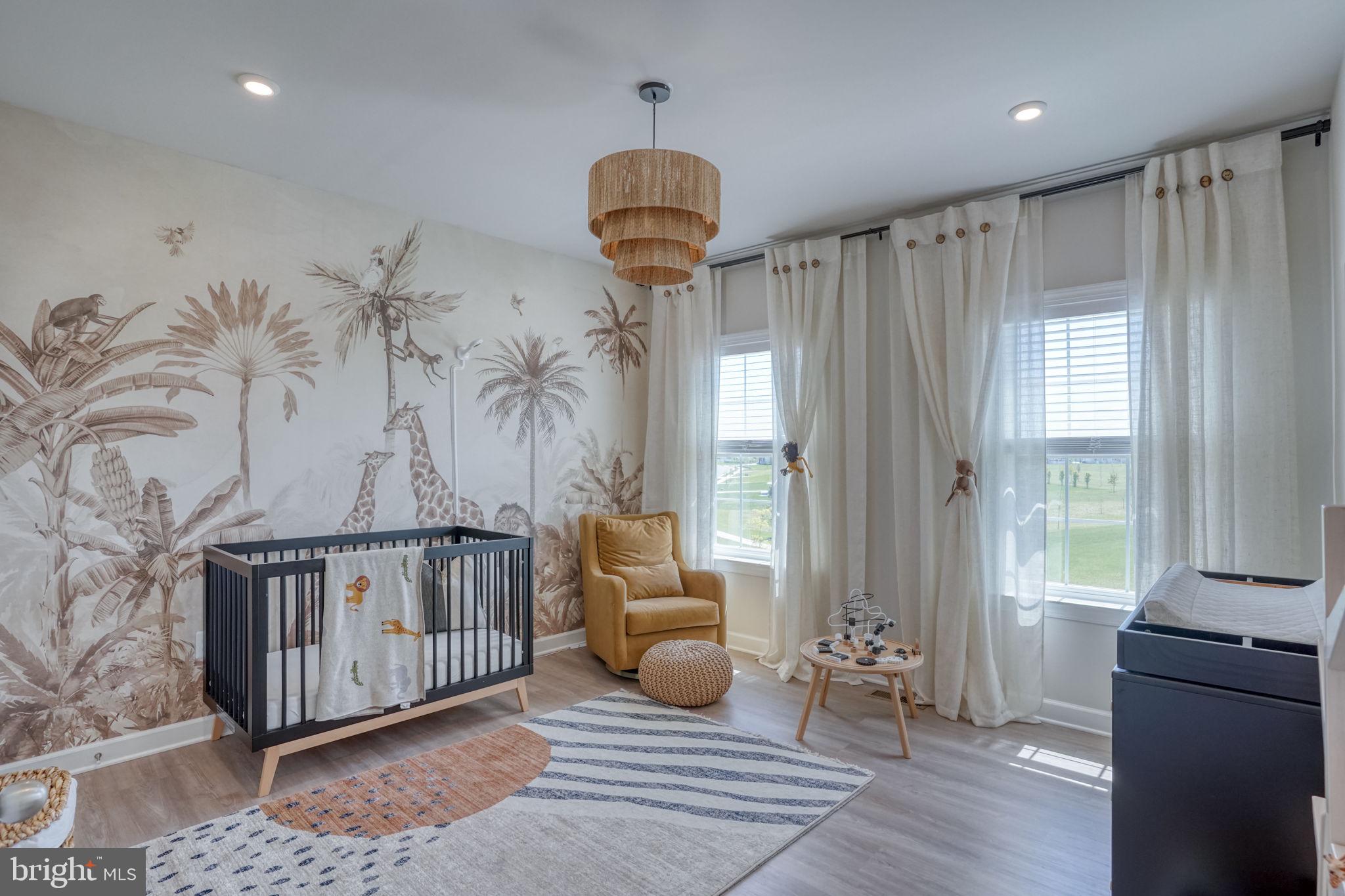 SUMMIT POINTE - Residential