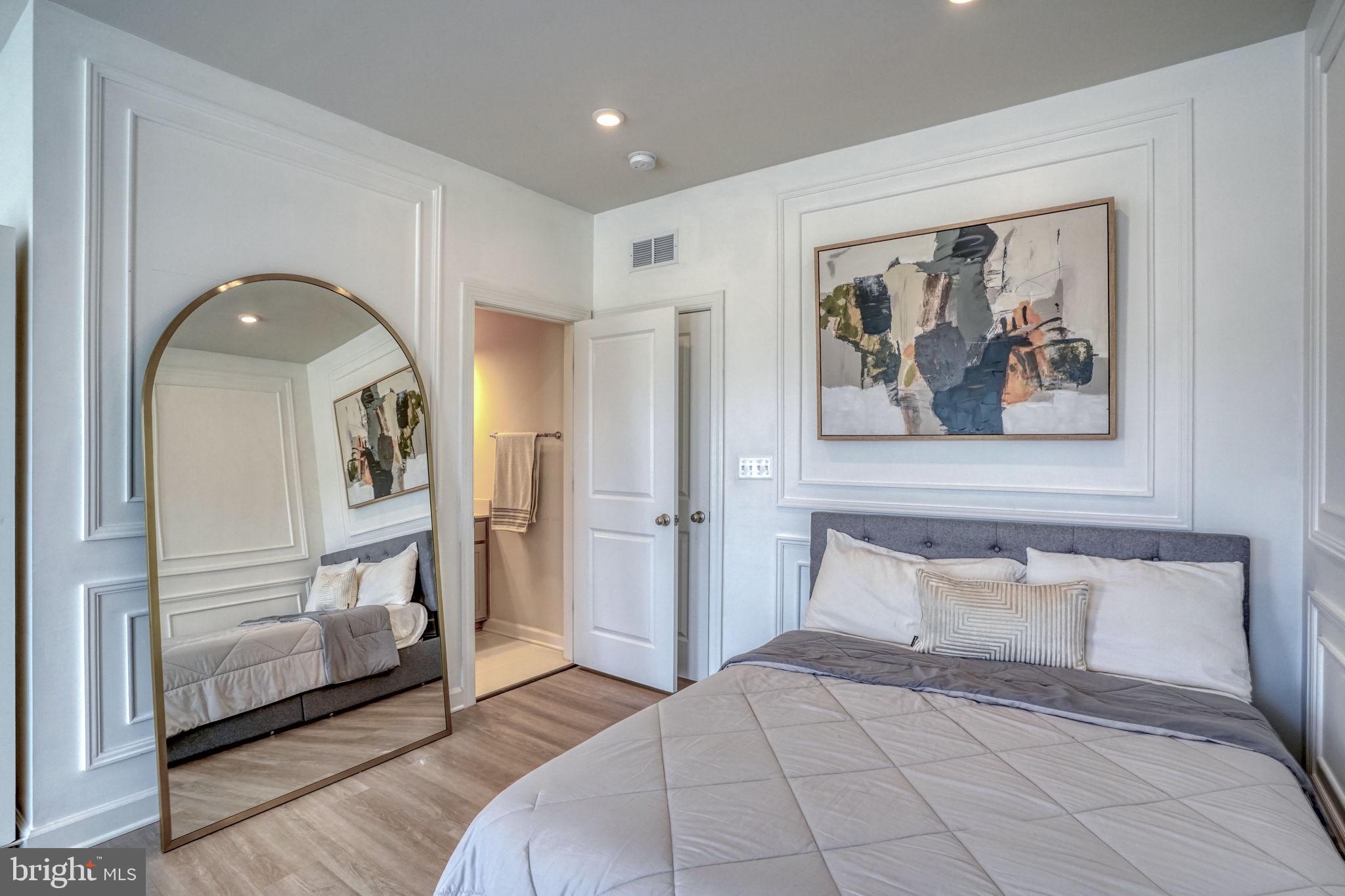 SUMMIT POINTE - Residential