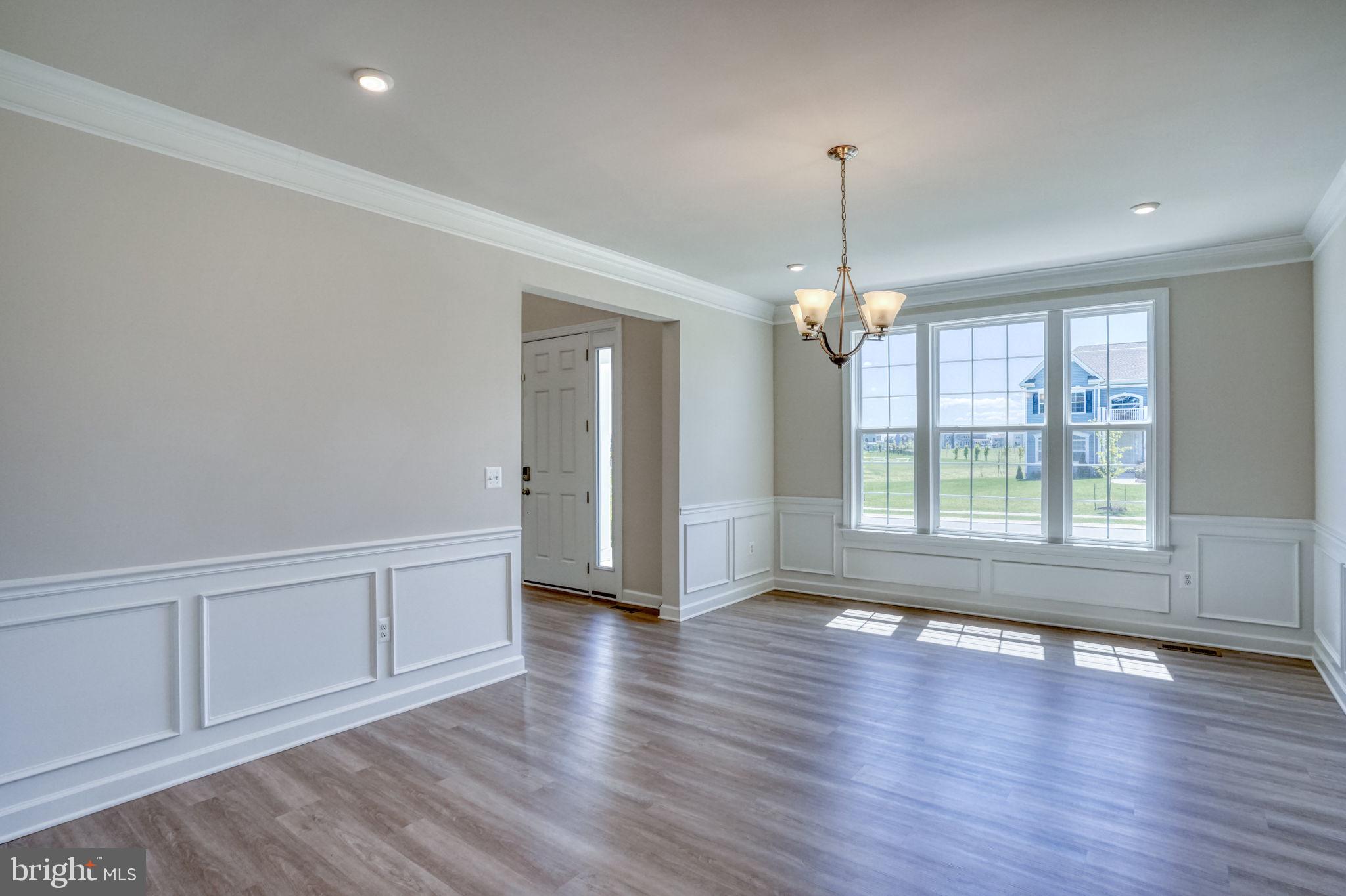 SUMMIT POINTE - Residential