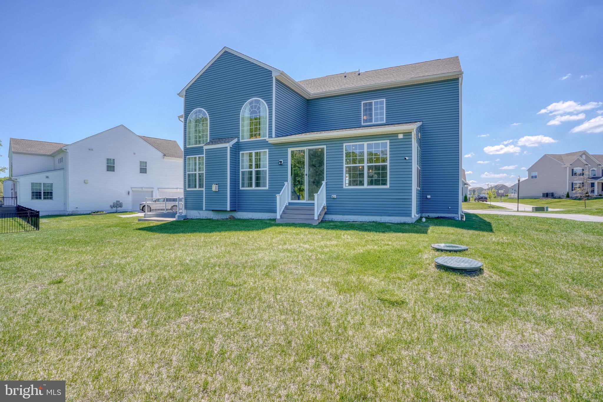 SUMMIT POINTE - Residential