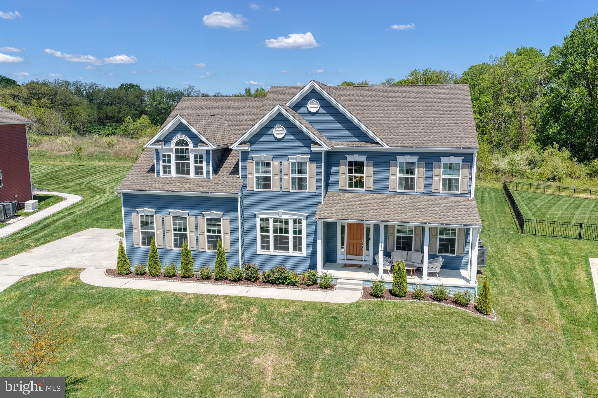 SUMMIT POINTE - Residential