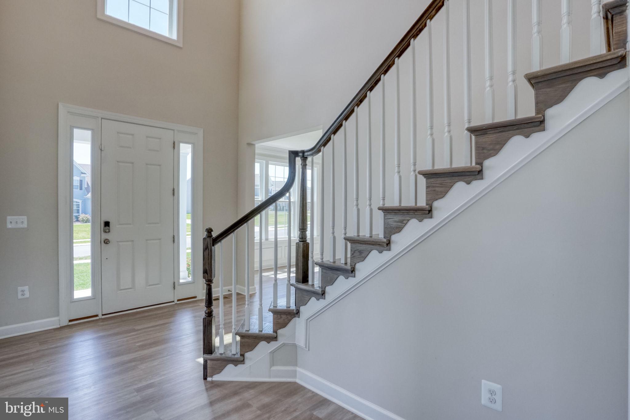 SUMMIT POINTE - Residential